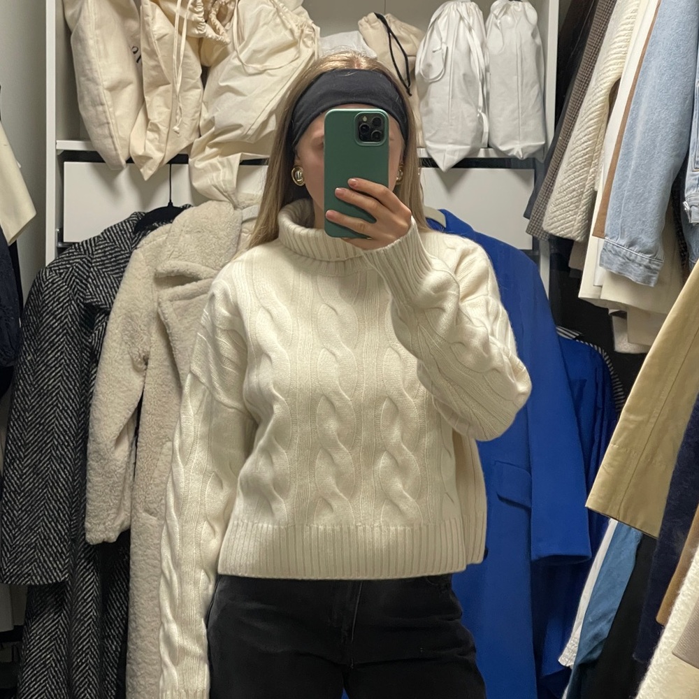 Cashmere Turtleneck